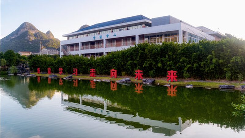 深圳线路板定做：揭秘定制化生产的关键要素